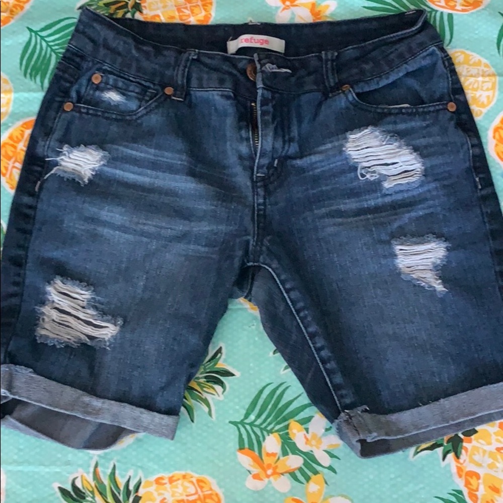 refuge shorts